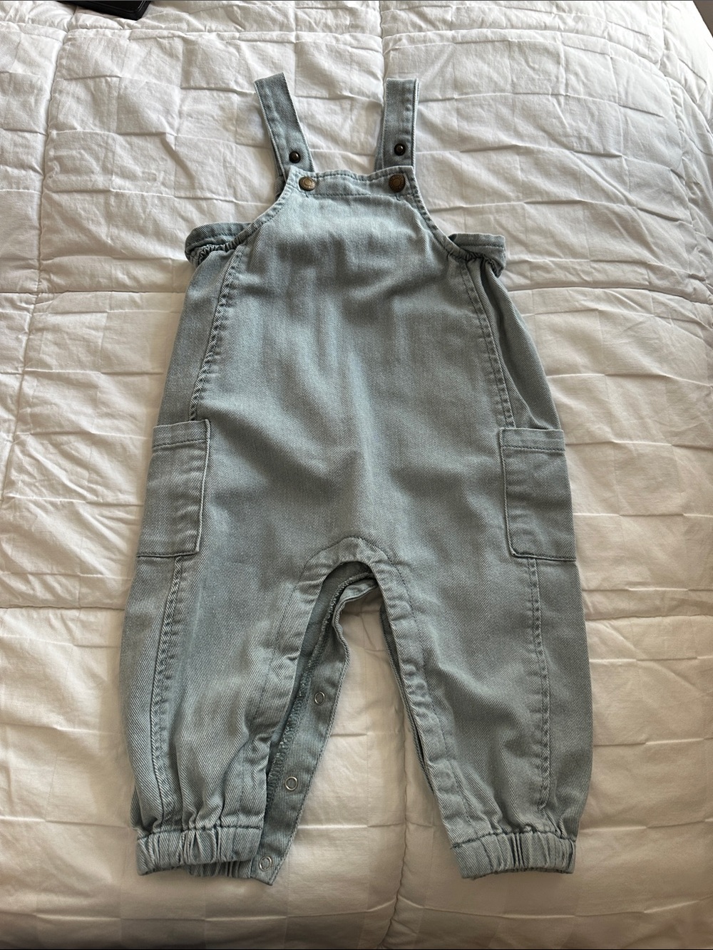LIKE NEW Rylee & Cru denim overalls 18m